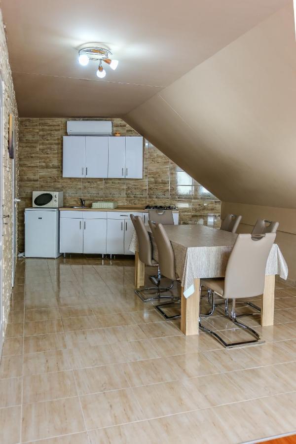 Gardi Apartman Szekszárd 外观 照片