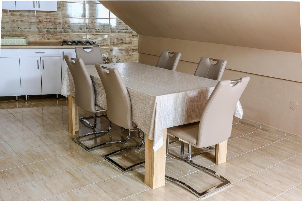 Gardi Apartman Szekszárd 外观 照片