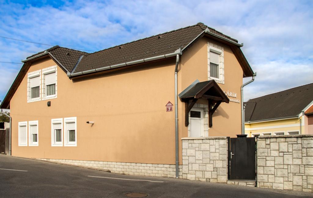 Gardi Apartman Szekszárd 外观 照片