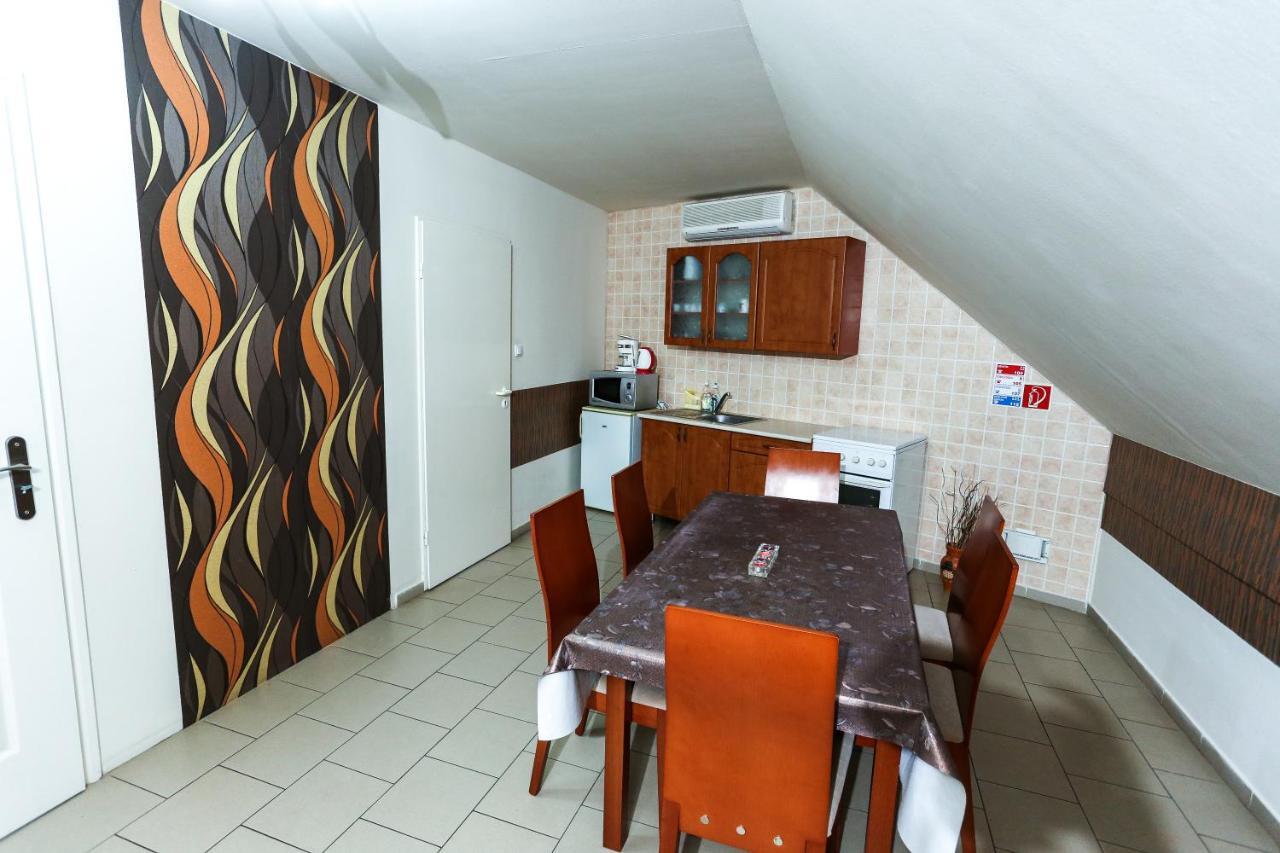 Gardi Apartman Szekszárd 外观 照片